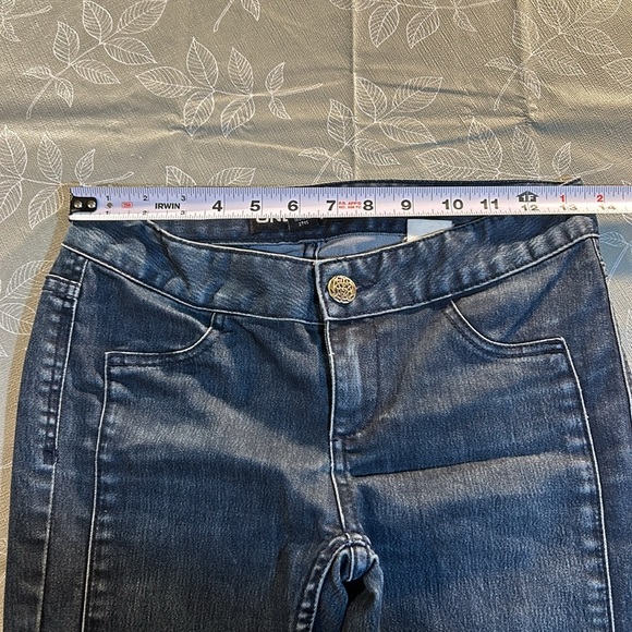 Ladies Only Jeans - Picture 9 of 10